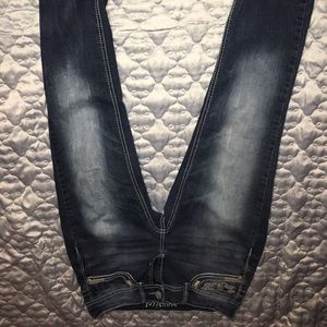 Maurices jeans